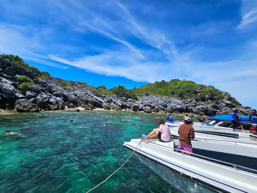Koh Pha Ngan: Day Tour Ang Thong with Kayak, Snorkel & Lunch - Emerald Lake and the short climb on Ko Mae Ko