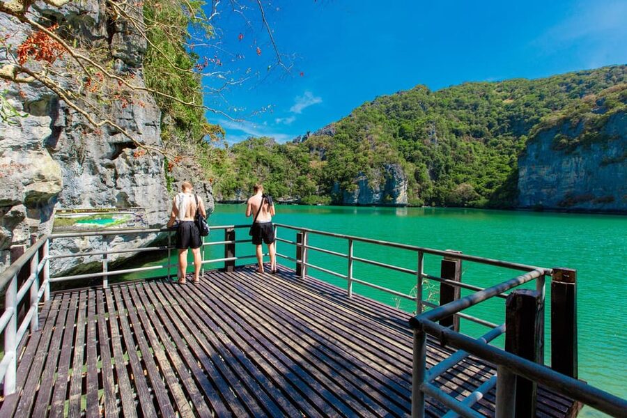 Koh Samui Premium Ang Thong Kayaking & Snorkeling with Lunch - What the speedboat setup means for your comfort