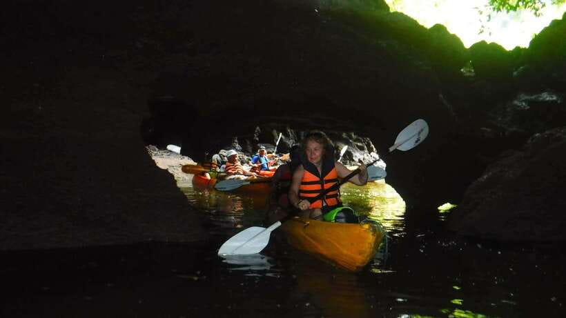 Krabi: A Kayaking Odyssey through Din Daeng Mangrove Maze - Why Ao Thalane Makes a Fine Kayak Trip