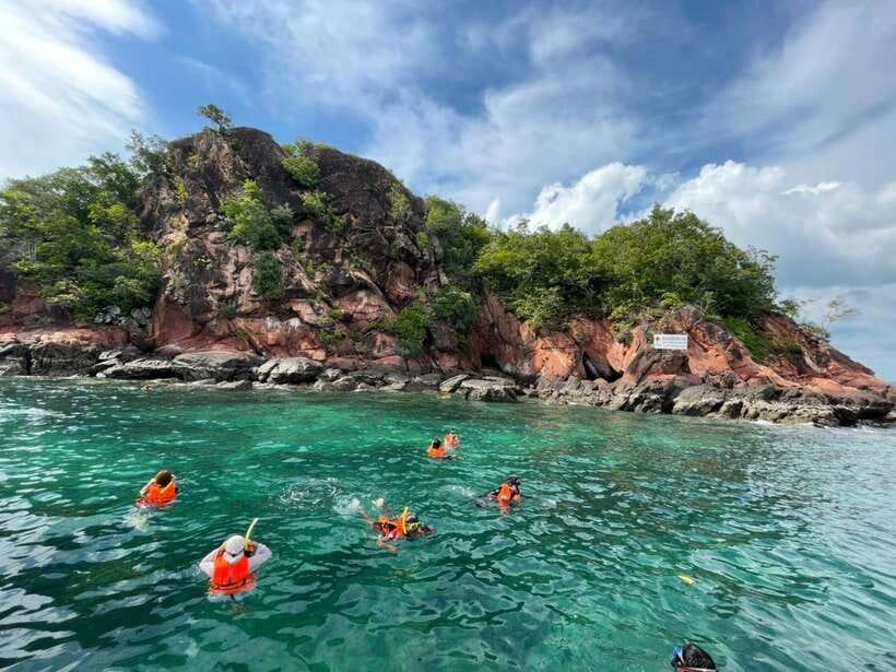 Krabi: Hong Island Longtail Boat & Kayak Tour w Buffet Lunch - Lunch on the beach and time to slow down