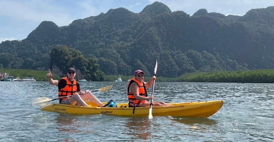 Krabi kayaking Ao thalane - Three Hours Among Mangroves and Limestone Cliffs