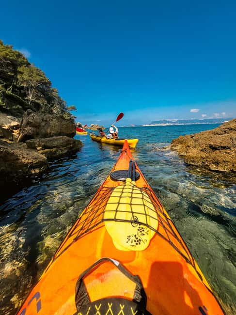 La Ciotat: Calanques National Park Guided Kayak Tour - Starting at Duo Trail and getting ready