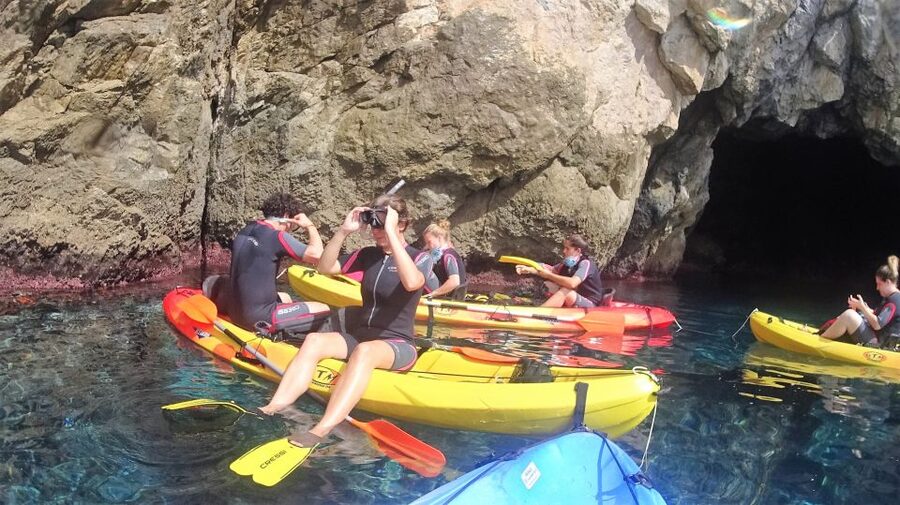 La Herradura: Cerro Gordo Natural Park Kayak & Snorkel Tour - Why Cerro Gordo is the right place for a kayak outing