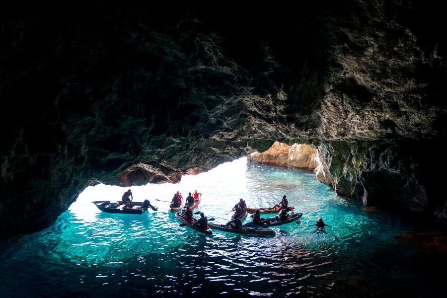La Herradura: Cerro Gordo Natural Park Kayak & Snorkel Tour - Water temperature and the optional shorty wetsuit