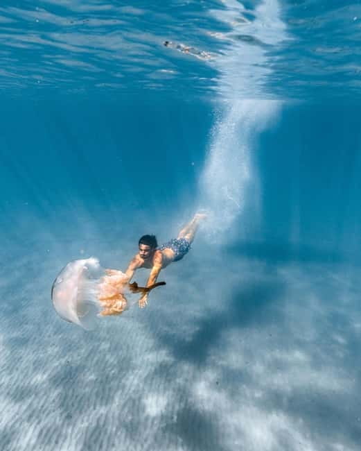 La Herradura: Kayak & Snorkel Tour Maro-Cerro Gordo Reserve - Snorkeling in clear blue water