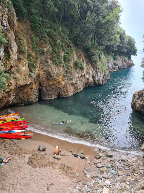 La Spezia: Sunset Kayak & Caves Tour w/ Swimming & Aperitif - Key points to know before you book