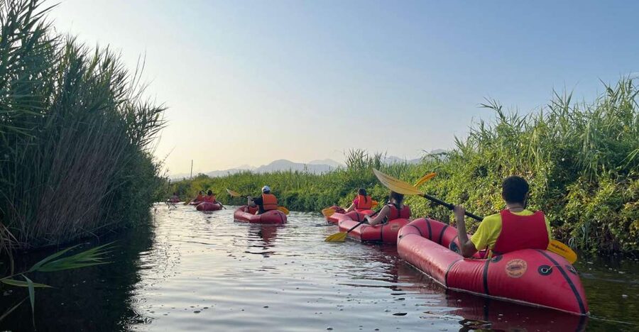 Lago di Massaciuccoli: tour in kayak con Aperitivo - Meeting at Via del Porto
