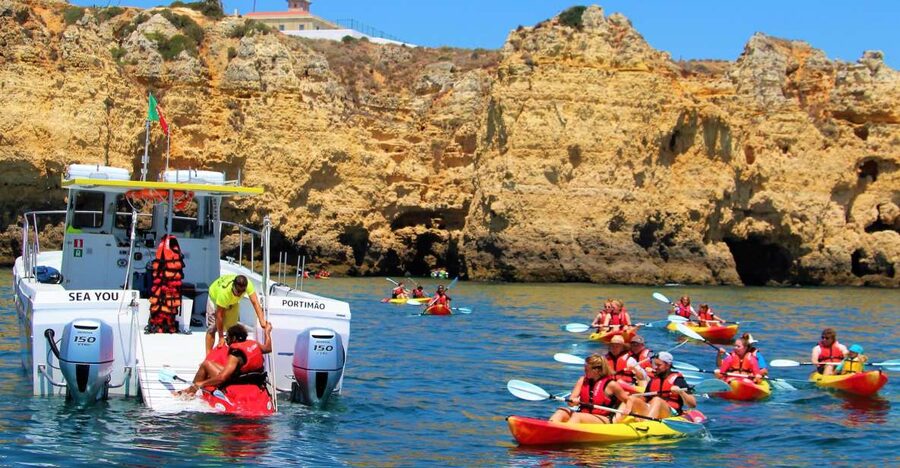 Lagos: Kayaking Tour - The catamaran transfer and safety briefing