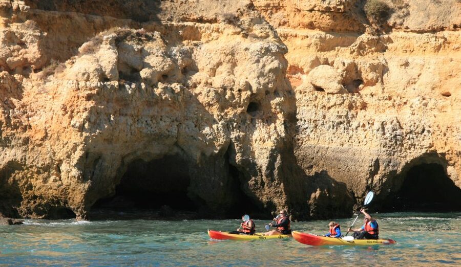 Lagos: Kayaking Tour - What the guide adds to the scenery