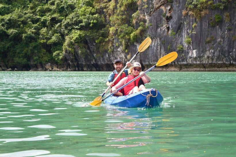 Lan Ha Bay: Bioluminescent Plankton Kayak Tour from Beo Pier - Getting settled in the kayak
