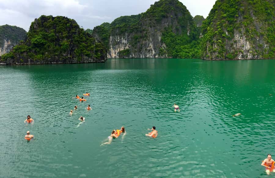 Lan Ha bay cruise and kayak (small group guaranteed) - Who should choose this experience