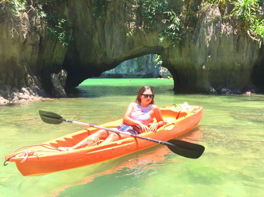 Lan Ha bay cruise and kayak (small group guaranteed) - Afternoon sailing through southern Ha Long Bay