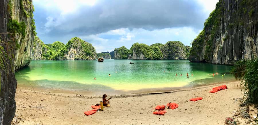 Lan Ha bay cruise and kayak (small group guaranteed) - Sunset on the return to Cat Ba