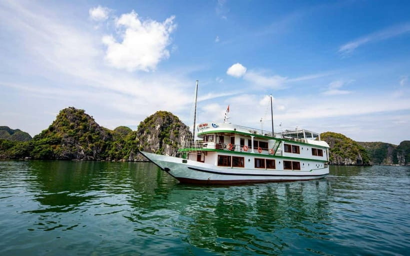 Lan Ha Bay Luxury Cruise with balcony - biking+kayak+tickets - Returning to the harbor