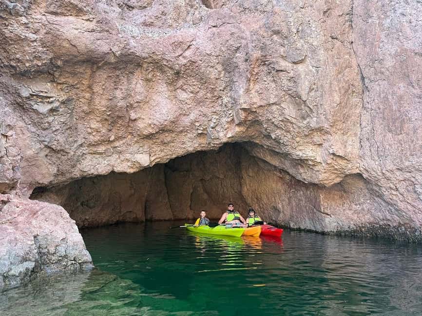 Las Vegas/Willow Beach: Guided Kayak Tour to Emerald Cave - The return paddle completes a real half-day outing