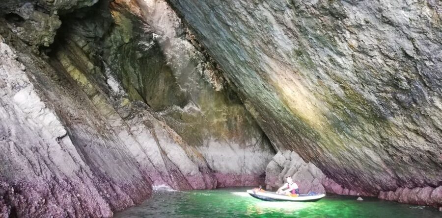 Lisbon: Full-Day Sesimbra Kayak Tour with Picnic - What the $88 price buys you