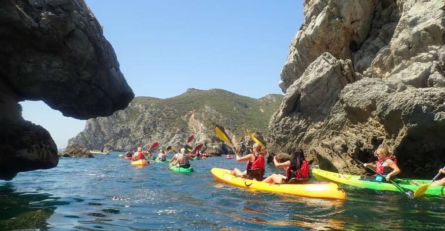 Lisbon: Sesimbra Kayak Discovery Experience - Why this coast makes a fine day trip from Lisbon
