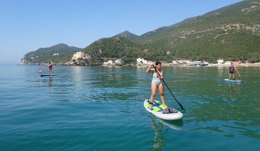 Lisbon: Stand Up Paddle Lesson in Arrábida, Setubal,Sesimbra - Why this stretch of Arrábida works so well for paddleboarding