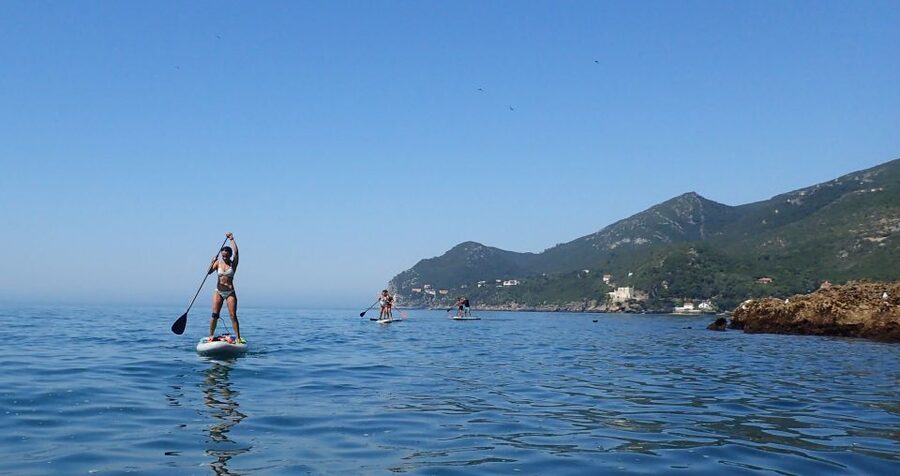 Lisbon: Stand Up Paddle Lesson in Arrábida, Setubal,Sesimbra - From Portinho da Arrábida toward the secret beaches