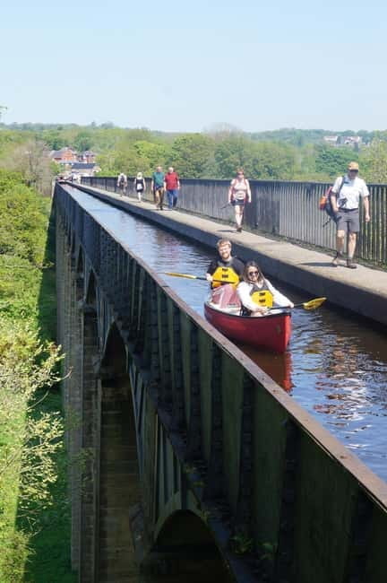 Llangollen: Aqueduct Kayak or Canoe Cruise - Starting at Froncysyllte Basin