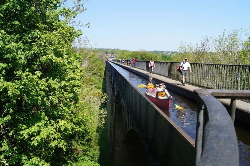 Llangollen: Aqueduct Kayak or Canoe Cruise - Paddling the Llangollen Canal