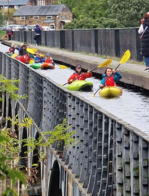 Llangollen: Aqueduct Kayak or Canoe Cruise - Fifteen Minutes to Learn the Basics