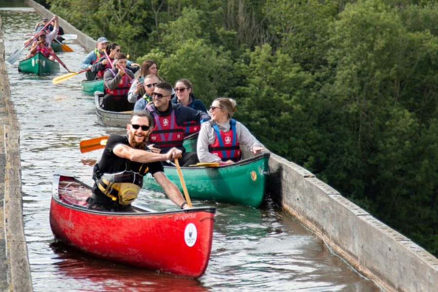 Llangollen: Guided Aqueduct Canoe Tour - Crossing Pontcysyllte Aqueduct by Canoe