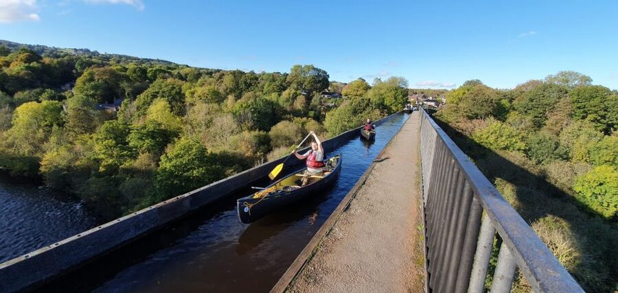 Llangollen: Guided Aqueduct Canoe Tour - What Happens During the 150 Minutes