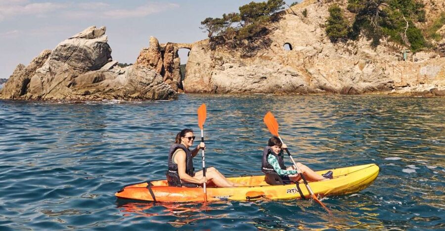 Lloret de Mar: Costa Brava Kayak Tour and Swimming - The halfway swim is the real reward