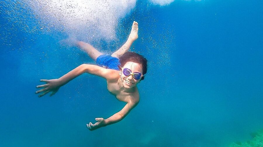 Lloret de Mar: Costa Brava Kayak Tour and Swimming - What to bring for a smoother morning or afternoon
