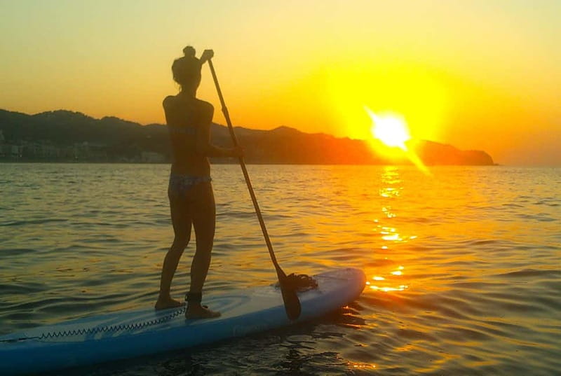 Lloret de Mar: Sunrise Paddle Board Ride with Instructor - Key points at a glance