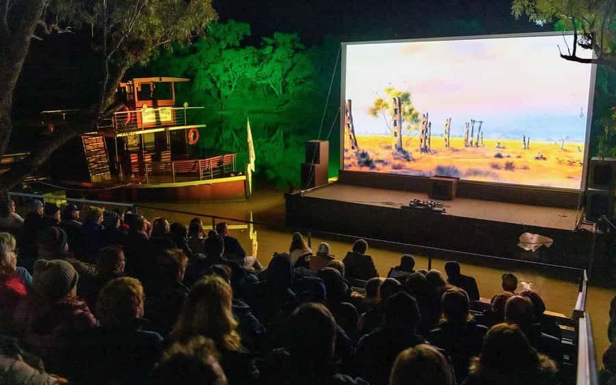 Longreach: Sunset Paddlewheeler Cruise, Show and Dinner - Is $118 a fair price?