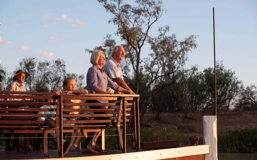 Longreach: Sunset Paddlewheeler Cruise, Show and Dinner - What the skipper adds to a quiet river