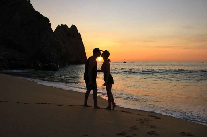 Los Cabos: Kayak to The Arch & Snorkel + Transport & Photos - Lovers Beach and the walk to Divorce Beach
