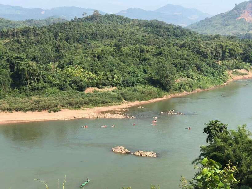 Luang Prabang: Kayak Tour to Pak Ou Caves - Two rivers, two very different moods