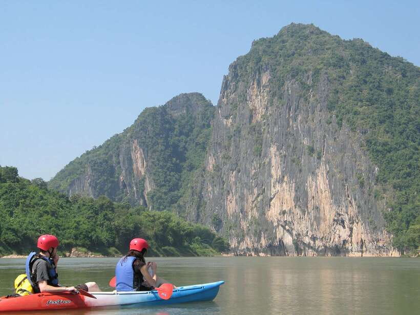 Luang Prabang: Kayak Tour to Pak Ou Caves - A riverside buffet that earns its place