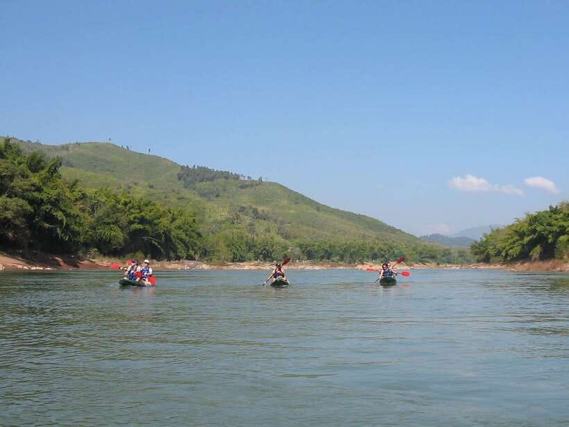 Luang Prabang: Kayak Tour to Pak Ou Caves - Ban Na Uan and the Hmong village stop