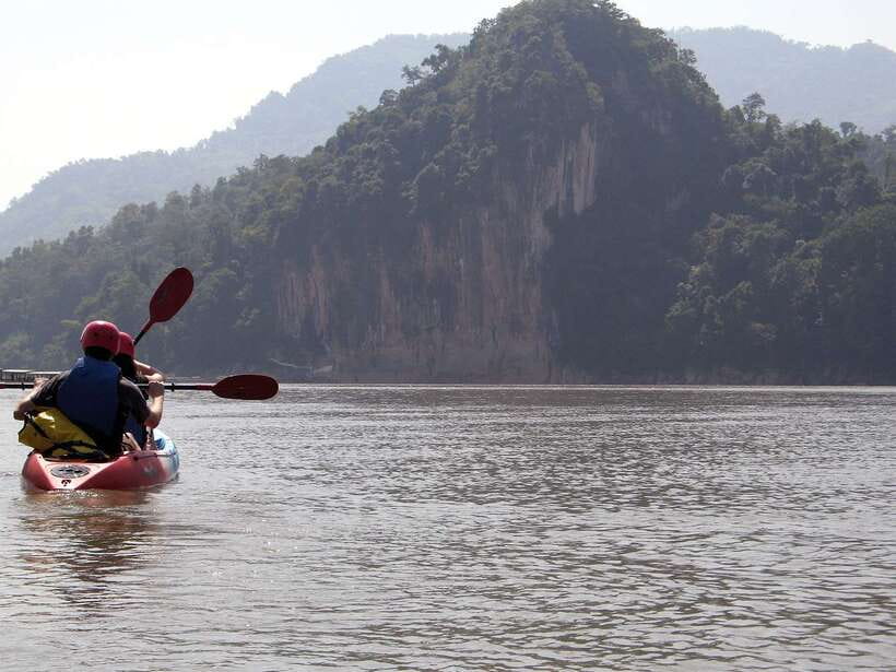 Luang Prabang: Kayak Tour to Pak Ou Caves - Pak Ou Caves and their thousands of Buddha images