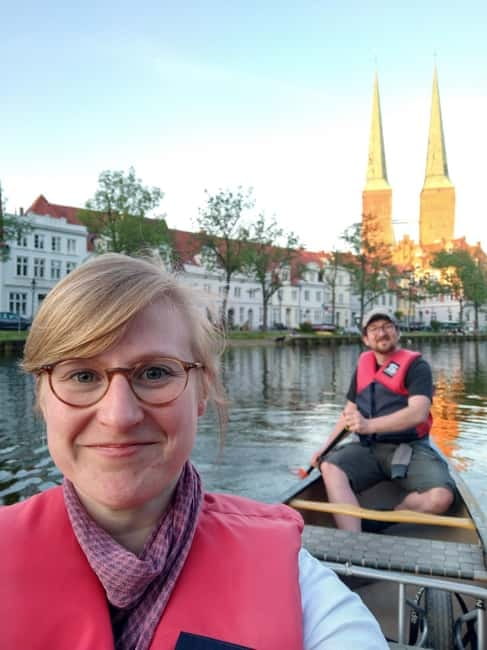 Lübeck's old town by canoe: explore and circumnavigate on your own - Paddling clockwise around Lübeck’s old town