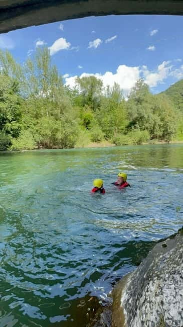 Lucca: kayaking at the devil's bridge - The 20-minute safety briefing in Bagni di Lucca