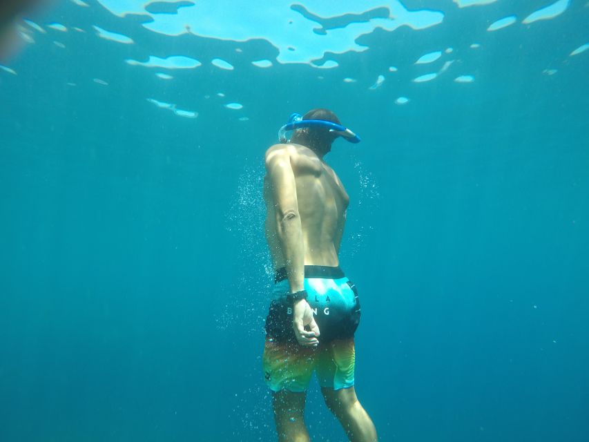 Madeira: Garajau Nature Reserve Kayak and Snorkel Tour - Meeting at the Cristiano Ronaldo Statue