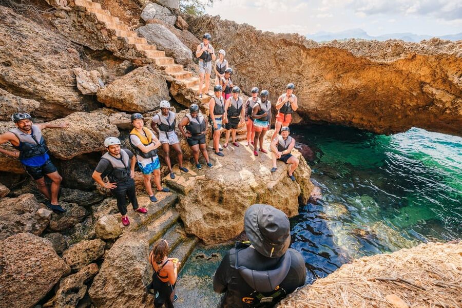 Mallorca: Kayaking, Sea Cave, Cliff Jumping & Snorkel Tour - Group size, guide style, and the overall pace