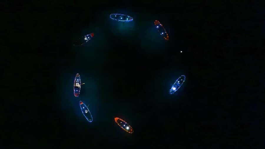 Malta: Illuminated Night Kayak Tour - Glow In The Dark - Looking for fish beneath the kayak