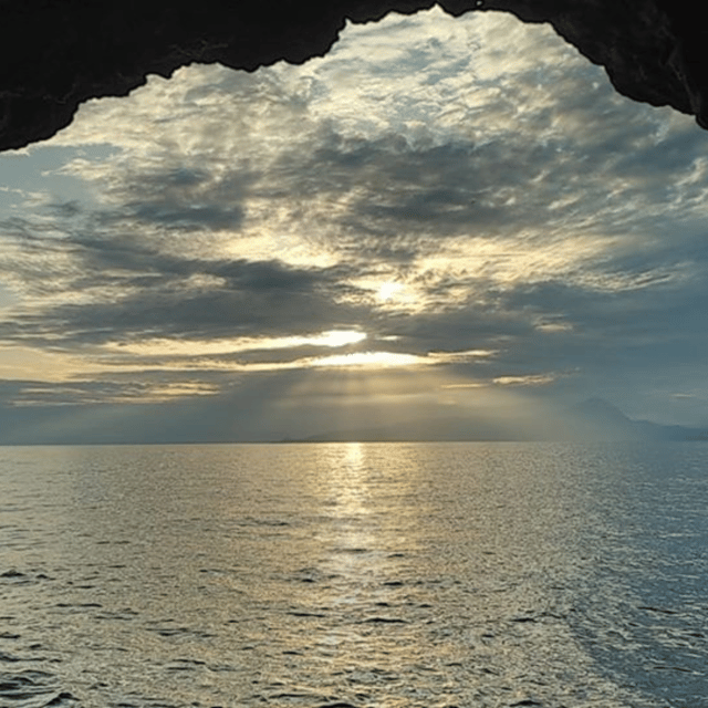 Maratea: Kayak Tour Through The Caves - Entering the Kiss, Giorgio, and Sciabella caves