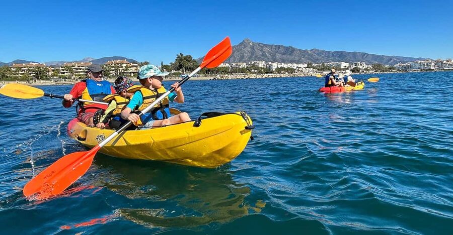 Marbella: Guided Kayak Tour in Puerto Banús - A lesson disguised as a family activity