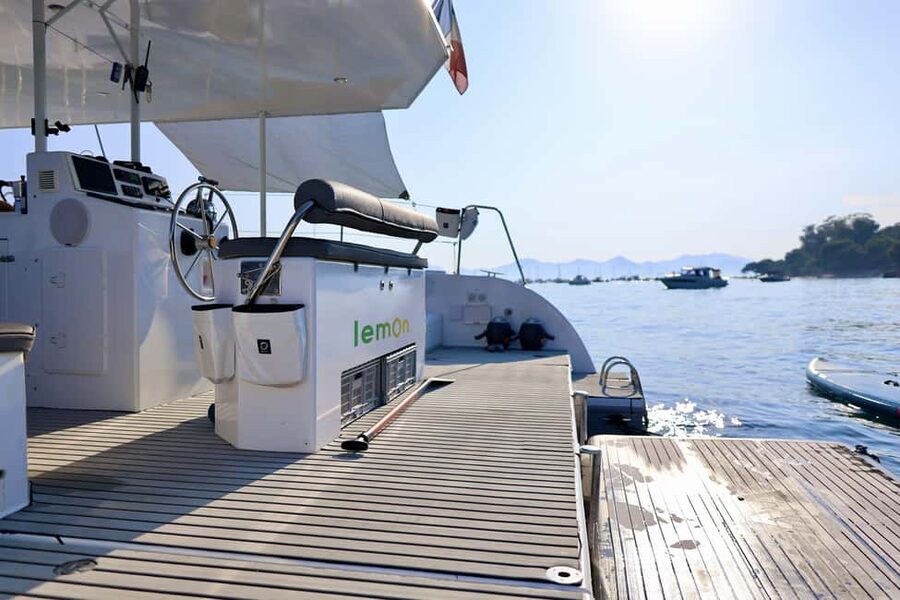 Marseille: Calanques Catamaran Tour & Standup Paddle - Who gets the best value at $93?