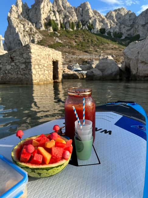 Marseille: stand-up paddle tour - discover the calanques - What makes Julien’s guiding useful