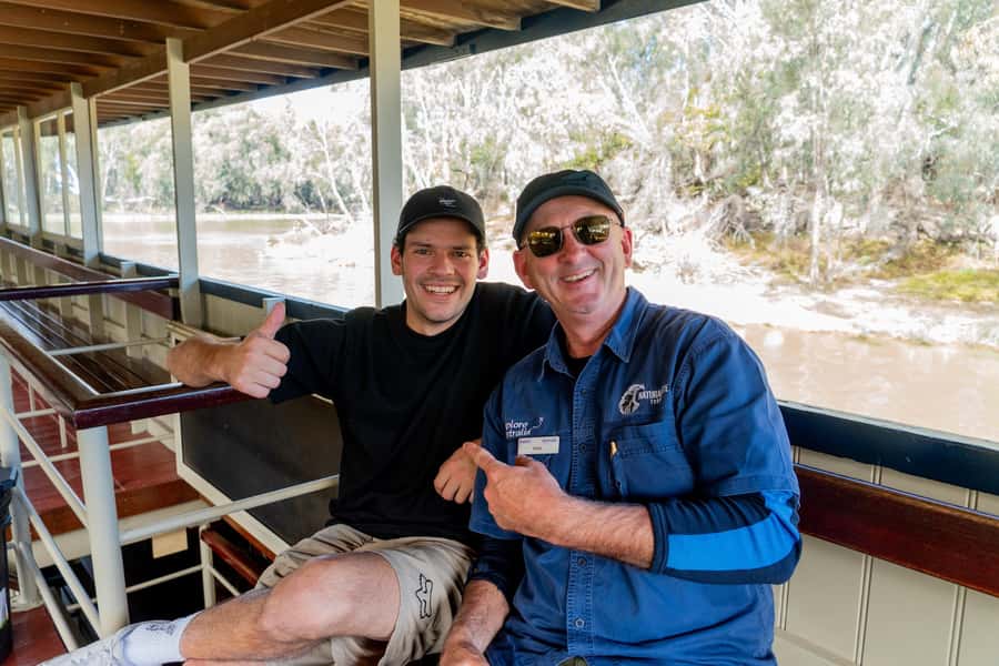 Melbourne: Murray River Paddle Steamer, Wildlife & Silo Art - Kyabram Fauna Park and Australian wildlife