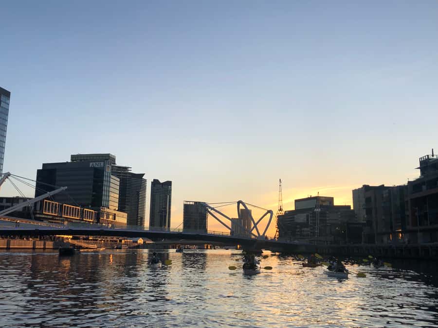 Melbourne: Sunset Kayak Tour with Dinner - Why the Yarra looks best from a kayak at sunset