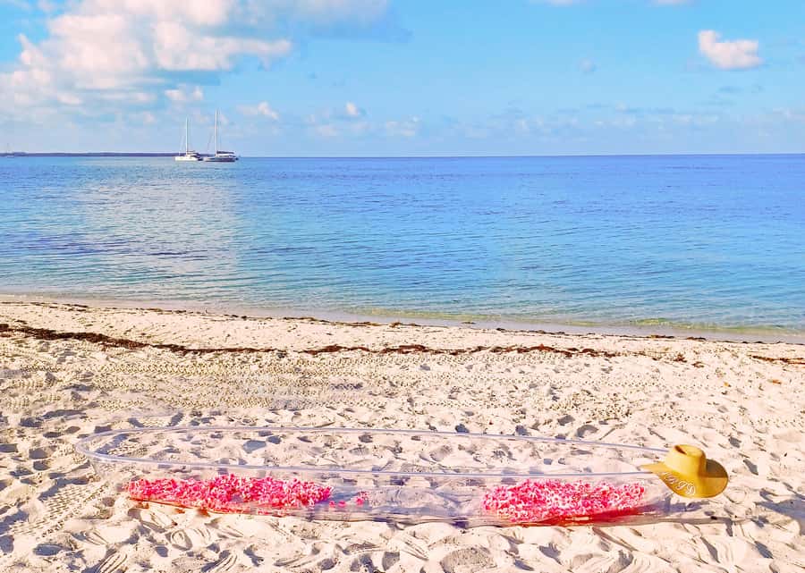 Miami/South Beach: Clear Kayak Photoshoot with Drone - Flowers, flying dresses, and the visual style